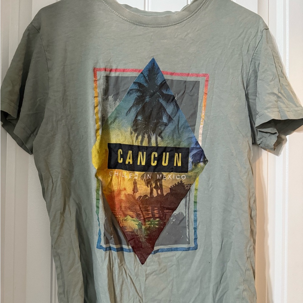 Gray and Red Short Sleeve Tee with Vintage Graphic